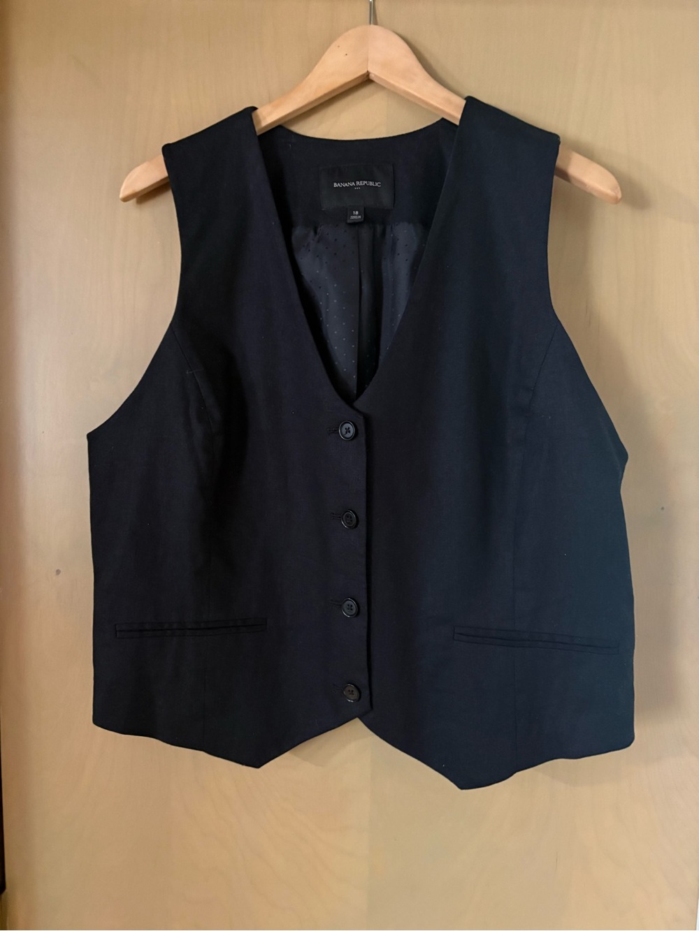 BR Black Linen Blend Vest